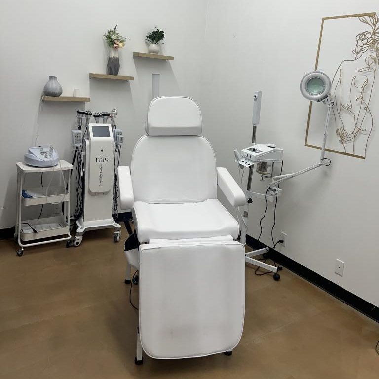 10 things to learn about Brooklyn Body Fillers to get natural results and injectable treatments with buttock enhancement and other spots. Be You Esthetic Suites is the top rated med spa in Brooklyn for Body Fillers, Dermal Fillers in Brooklyn, body contouring in brooklyn, red light therapy in brooklyn, laser hair removal in brooklyn.