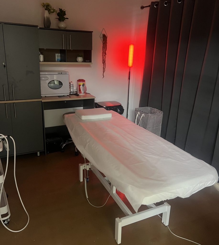 Be You Esthetic Suites is a med spa specializing in post-surgery care and post-surgery swelling treatments like a professional lymphatic drainage massage in Brooklyn