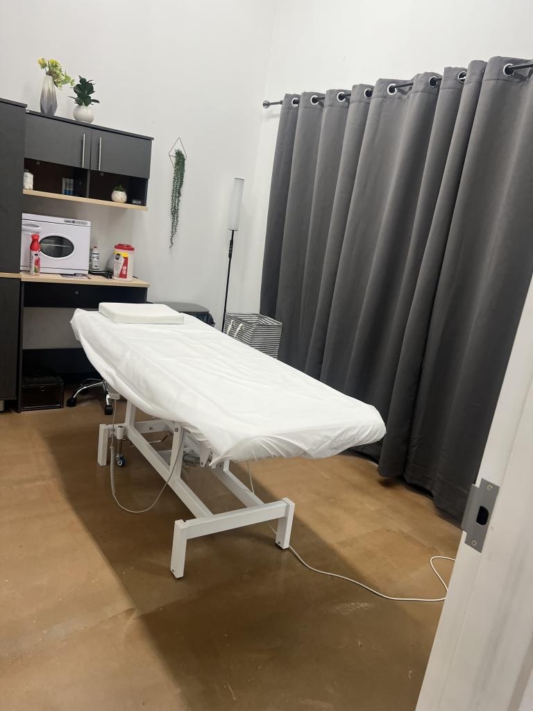 Learn how our Brooklyn acne treatments can help you with skin resurfacing to help reduce acne scars. Be You Esthetic Suites is the top rated med spa in Brooklyn, offering affordable med spa services in Brooklyn. Post surgery healing services like lymphatic drainage massage near Park Slope, red light therapy in Brooklyn, and more to help you recover from your surgery quickly. They do also offer Brooklyn body sculpting treatments like ultrasonic cavitation in Brooklyn, wood therapy massage near Park Slope, and weight loss treatments in Brooklyn like Semaglutide and Tirzepatide. chemical peels in Brooklyn, acne treatments in Brooklyn, microdermabrasion near Park Slope, laser hair removal in Brooklyn, Brooklyn lip fillers, body fillers in Brooklyn, Brooklyn laser hair removal, laser hair near Park slope., Specialist at Brooklyn med spa providing metabolic support treatment designed for post-surgery weight management and sustainable wellness."